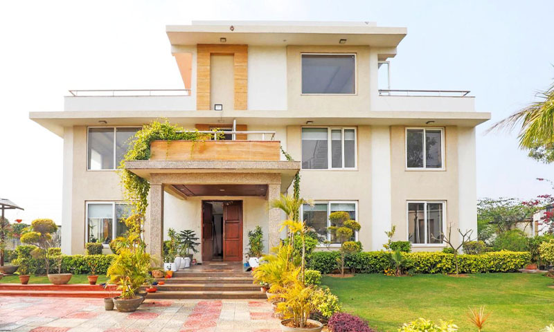 Farmhouse Front